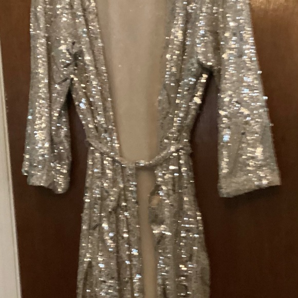 Sparkling jacket to wear over formal dresses or anything special. - Picture 7 of 9